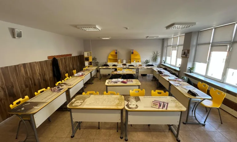 МОН обнови 496 училищни кабинета - Tribune.bg