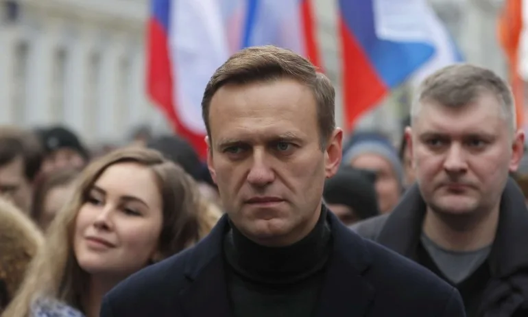 Навални е изваден от кома - Tribune.bg