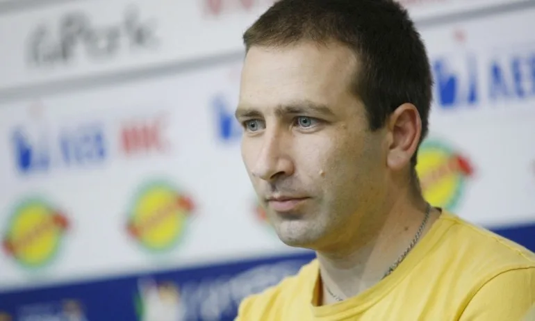 Самуил Донков е европейски шампион по стрелба на 50 метра с малокалибрен пистолет - Tribune.bg