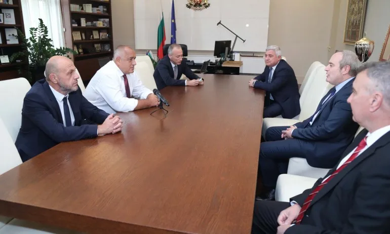 Борисов: Осигуряваме 50 милиона лева за увеличение на заплатите на преподавателите в университетите - Tribune.bg