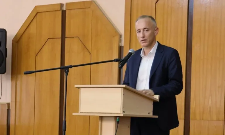 Красимир Вълчев: Мандатността на директорите крие риск от вакуум в училищата - Tribune.bg