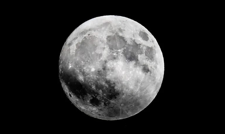 НАСА ще плаща на компании по 1 долар, за да събират камъни от Луната - Tribune.bg