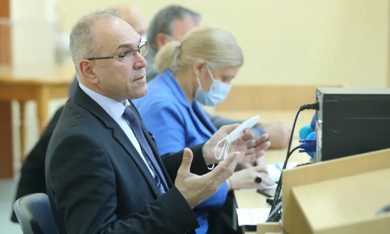 Проф. Борис Богов: Консултираме хора с пост COVID усложнения - Tribune.bg