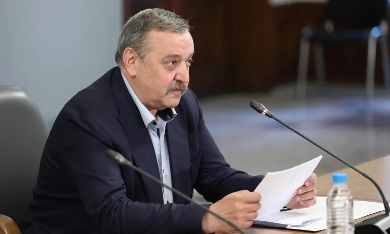 НЦЗПБ: Настояваме проф. Кантарджиев да бъде възстановен на поста директор - Tribune.bg