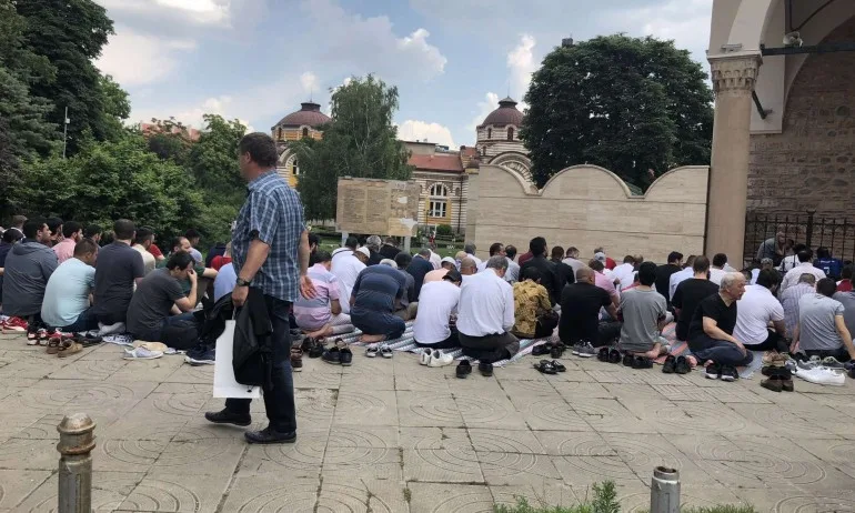 Окончателно – разсрочиха 8 млн. лева дългове на Главното мюфтийство - Tribune.bg