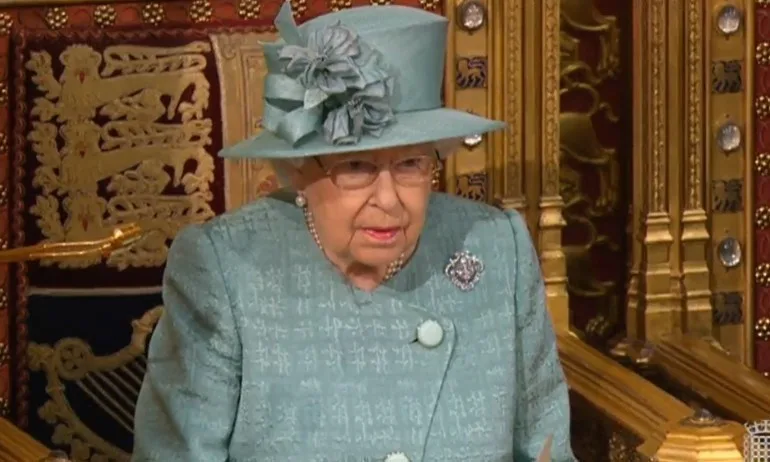 Елизабет II отбелязва 95-я си рожден ден в траур - Tribune.bg
