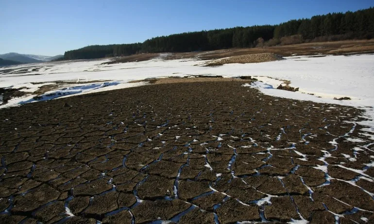 Заради водната криза: Общинският съвет в Перник с извънредно заседание - Tribune.bg