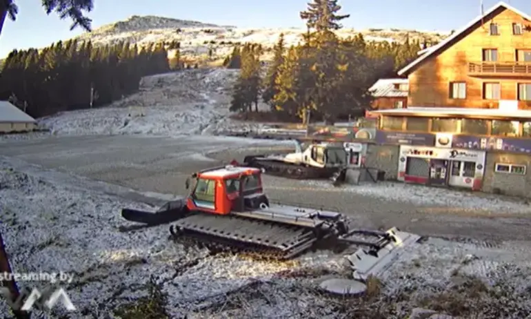 Сняг на Хижа Алеко на Витоша - Tribune.bg