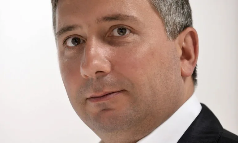 Крадецът вика дръжте крадеца - Tribune.bg