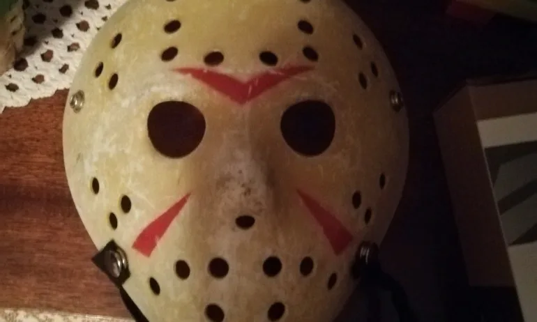 Полицай ограби казино в Перник – задигнал е 3 хил. лв. - Tribune.bg