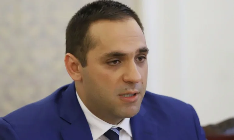 Караниколов: Не сме отпаднали от състезанието за завода на Фолксваген - Tribune.bg