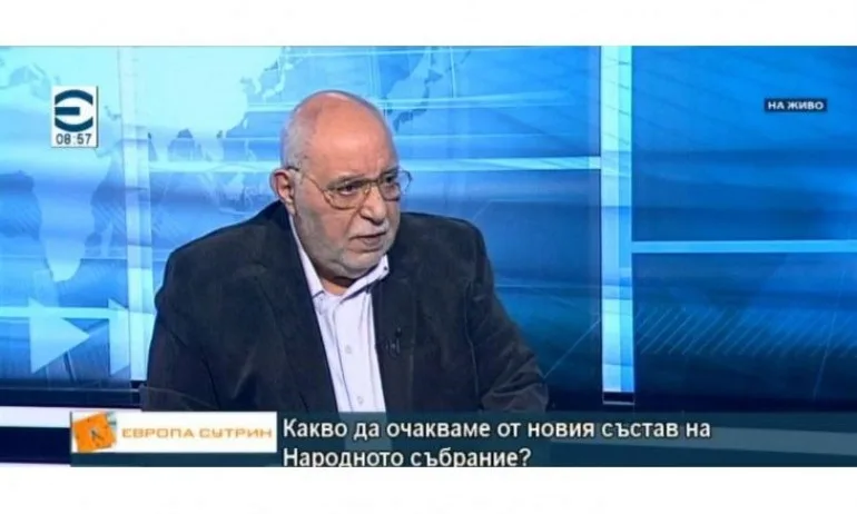Юлий Москов: Това Народно събрание е просташко сборище на неуки хора, имаме власт на работниците и селяните - Tribune.bg
