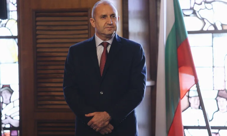 Радев: С кончината на Елизабет Втора Великобритания и светът губят забележителен държавник - Tribune.bg