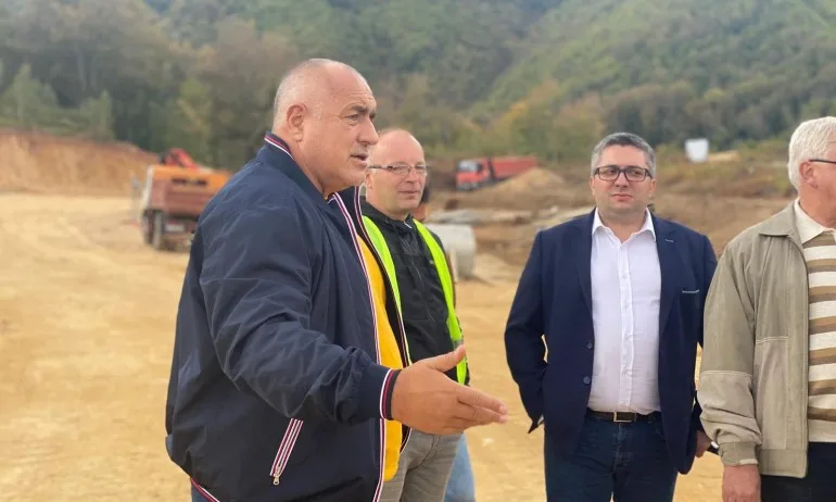 Премиерът инспектира изграждането на новия граничен пункт с Гърция- Рудозем-Ксанти - Tribune.bg