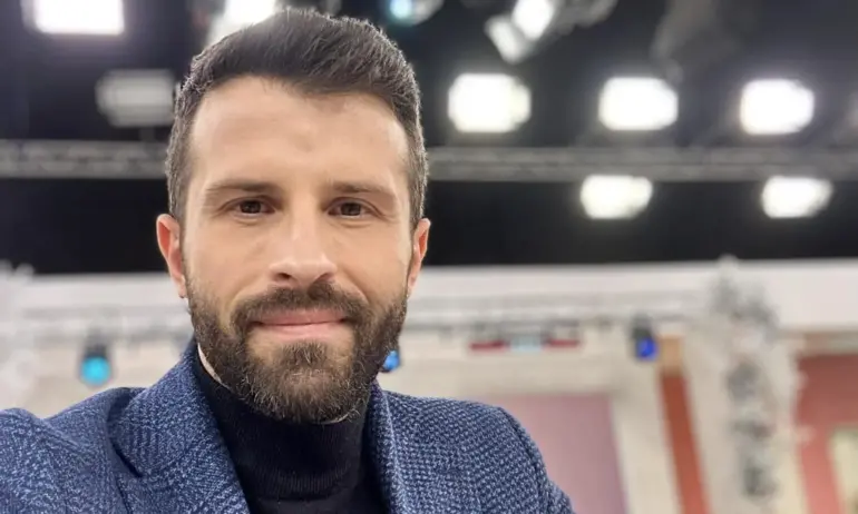 Панелист на Гала възмутен: Като срещнете познат не му говорите за килограми, коса, детеродни органи и брой яйцеклетки - Tribune.bg