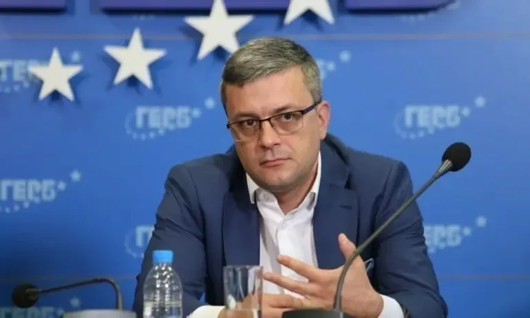 Биков: Първото условие кризата с газа да се превъзмогне е Петков и Василев да не участват в решенията - Tribune.bg