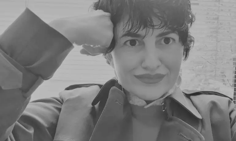 Калина Андролова: Хазната я изпразниха ПП, отрочетата на Радев, както и служебните кабинети на Радев - Tribune.bg