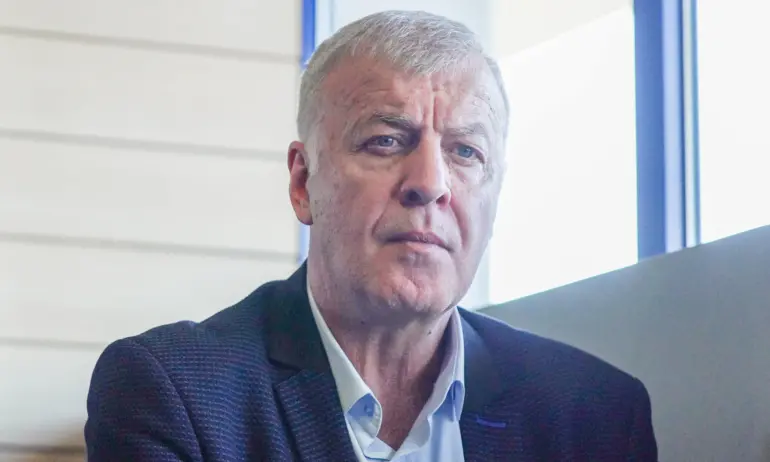 Сираков: Боби да си подаде оставката, това е срамно - Tribune.bg