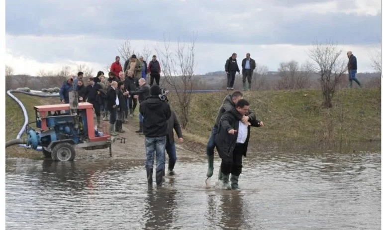 Знаят ли БСП кога ще гласуват вота на БСП? - Tribune.bg