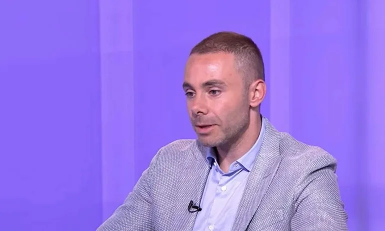 Александър Ненков за Радев: Нивото на говорене е много ниско - Tribune.bg