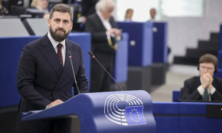 Новаков е вносител и преговарящ по новия европейски финансов план за регионите за над €780 млрд. - Tribune.bg