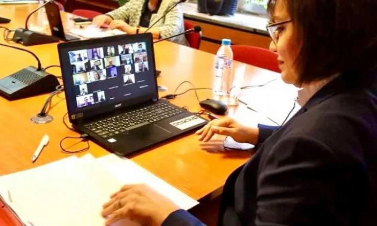 Корнелия Нинова проведе среща с посланиците на страните-членки на ЕС - Tribune.bg