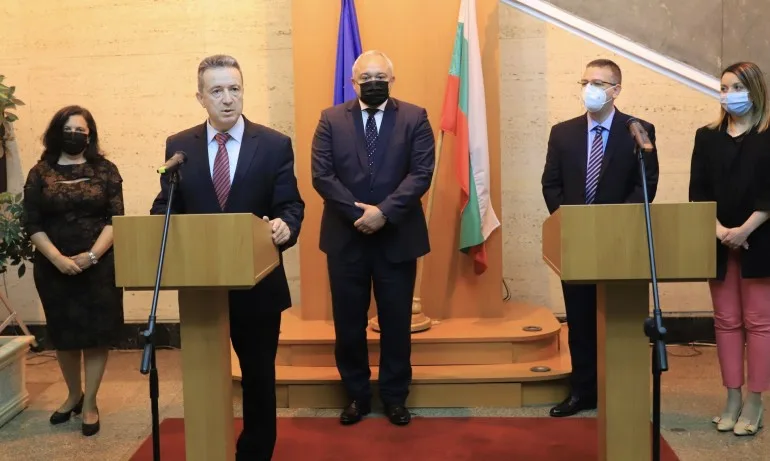 Янаки Стоилов разпореди проверки в Агенцията по вписванията и обществените поръчки в министерството - Tribune.bg