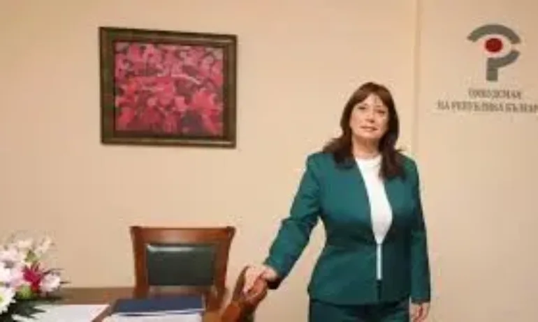 Омбудсманът: Майчинството през втората година трябва да е равно на минималната заплата - Tribune.bg