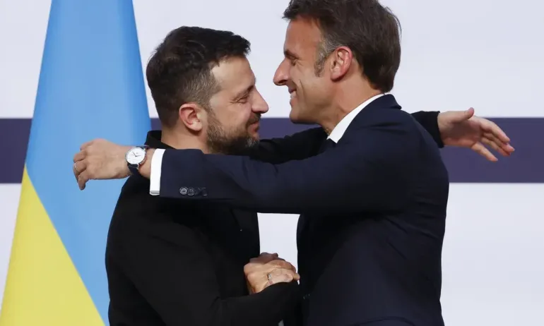 Зеленски пристига в Париж за среща с Еманюел Макрон - Tribune.bg