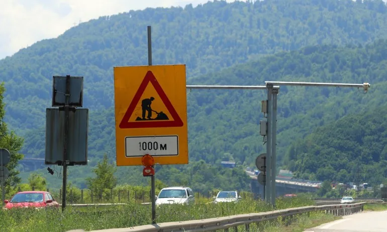 АПИ: Шофьорите да карат с повишено внимание между 282-ри км и 305-ти км на АМ Тракия - Tribune.bg