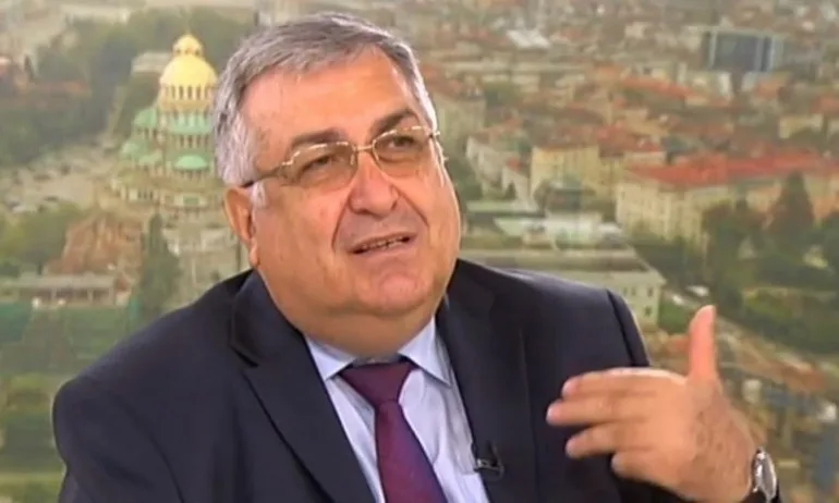 Проф. Георги Близнашки: Има основание за импийчмънт на Румен Радев - Tribune.bg