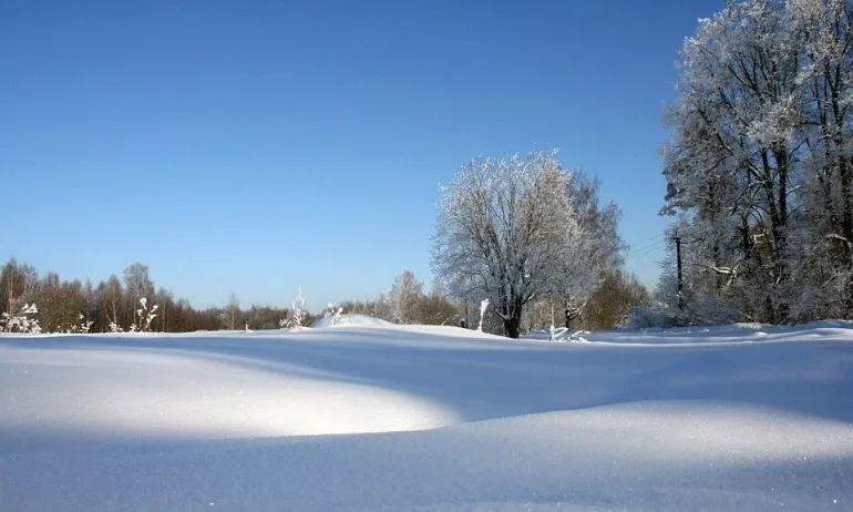 15 туристи остават блокирани в снежните преспи в местността Върховръх - Tribune.bg