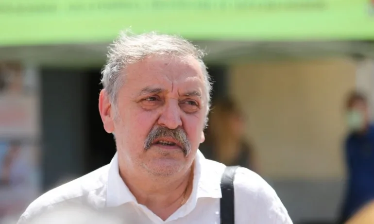 Проф. Кантарджиев: Посъветваха ме да мълча, че имам син на работа в държавна болница - Tribune.bg