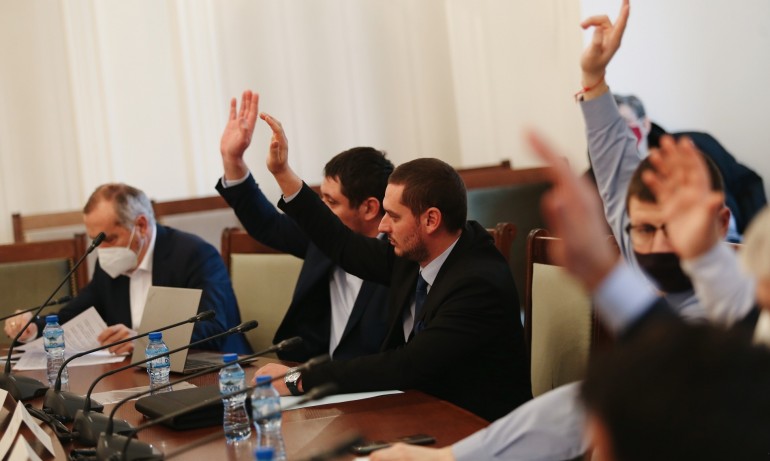 На първо четене в комисия: Закриват Държавна агенция Електронно управление - Tribune.bg