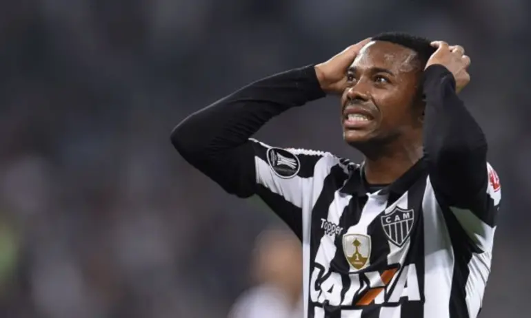 Полицията в Бразилия арестува Робиньо - Tribune.bg