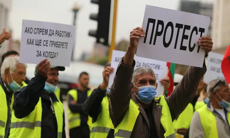 Нов национален протест на пътностроителните фирми блокира страната в петък - Tribune.bg