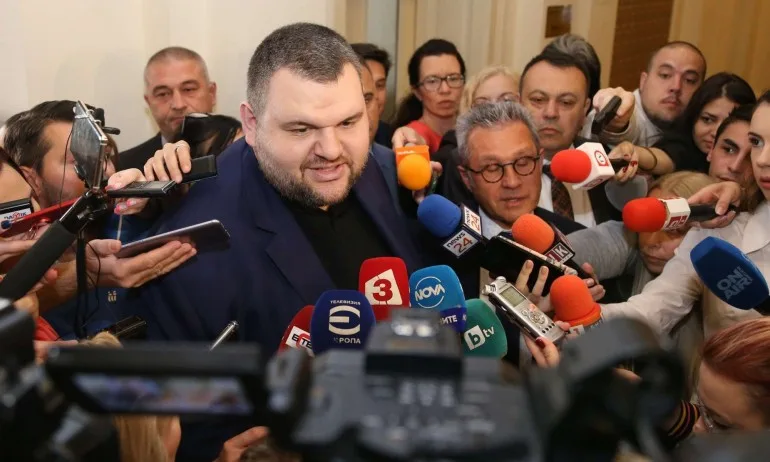 Делян Пеевски: 1 лев субсидия е фалит за партиите, който го иска, да го прави - Tribune.bg