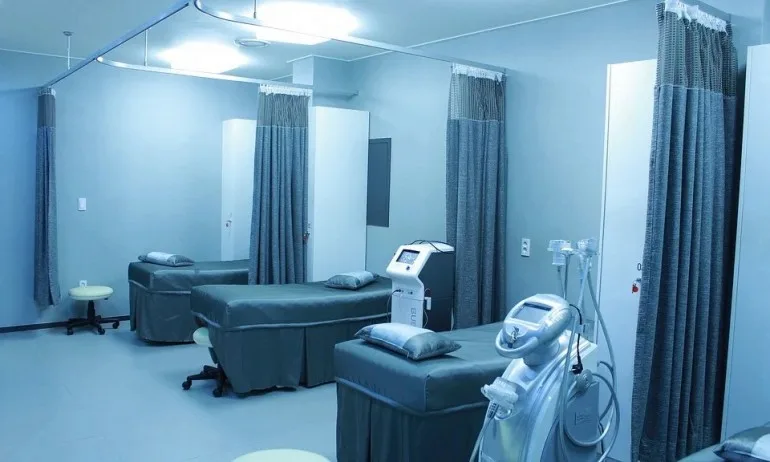 Няма свободни легла за COVID болни в Белодробната болница във Велико Търново - Tribune.bg