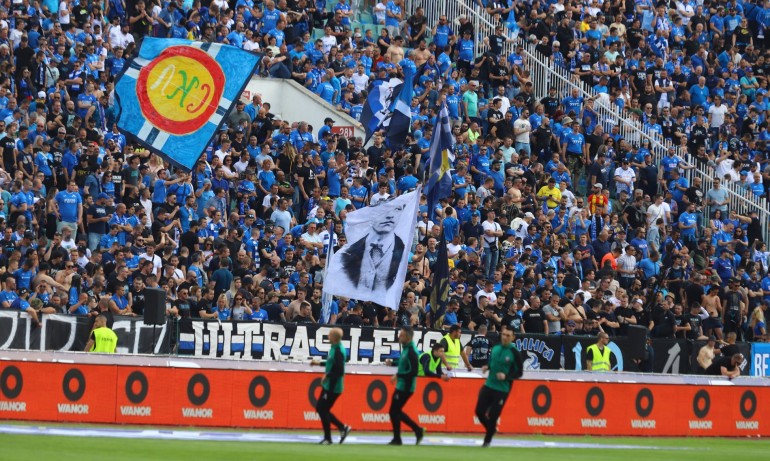 50-годишен мъж пострада при сбиване между привърженици на Левски и ЦСКА - Tribune.bg