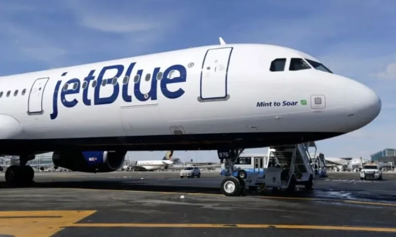 Откриха мъртви хора в колесника на самолет, кацнал на летище в Холивуд - Tribune.bg