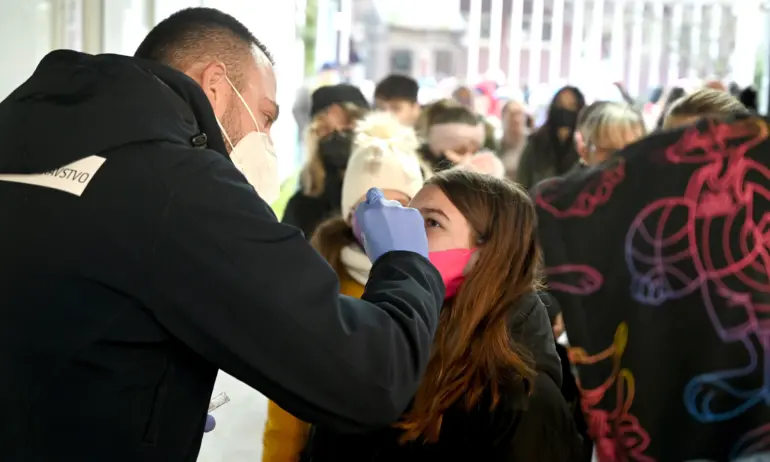 Чехия се бори с вълната от коклюш - Tribune.bg