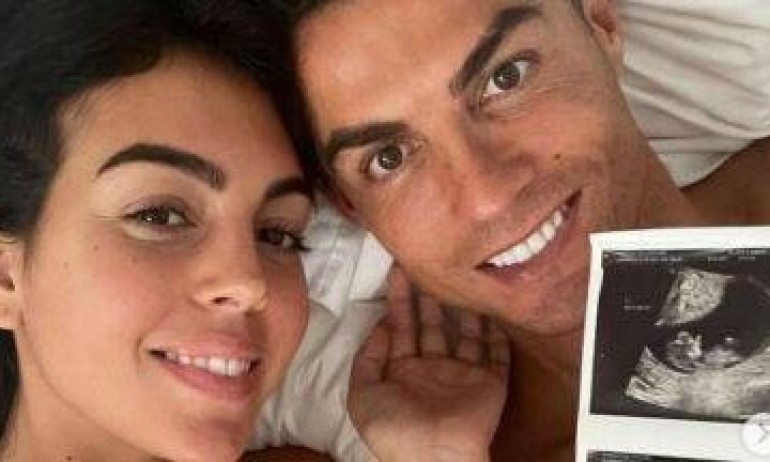 Огромна подкрепа след трагедията в семейството на Роналдо - Tribune.bg