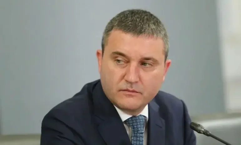 Горанов: Не е добра идея да се вдигат данъците - Tribune.bg