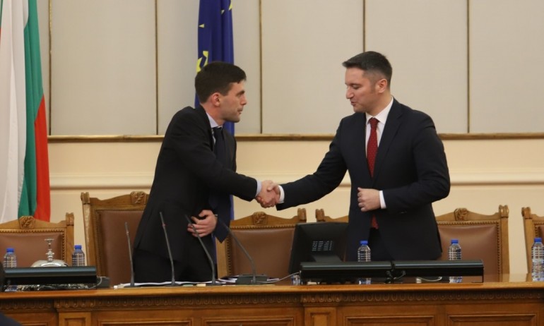 Вигенин няма да се карантинира - Tribune.bg