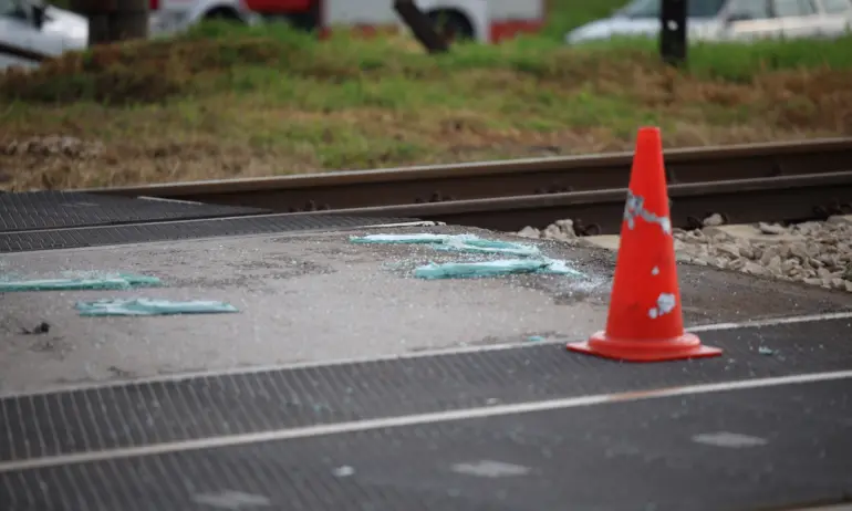 Мъж се самовзриви на ж.п. гара в Сърбия - Tribune.bg