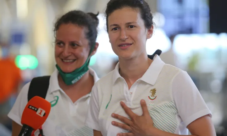 Сестри Стоеви отпаднаха в Сингапур - Tribune.bg