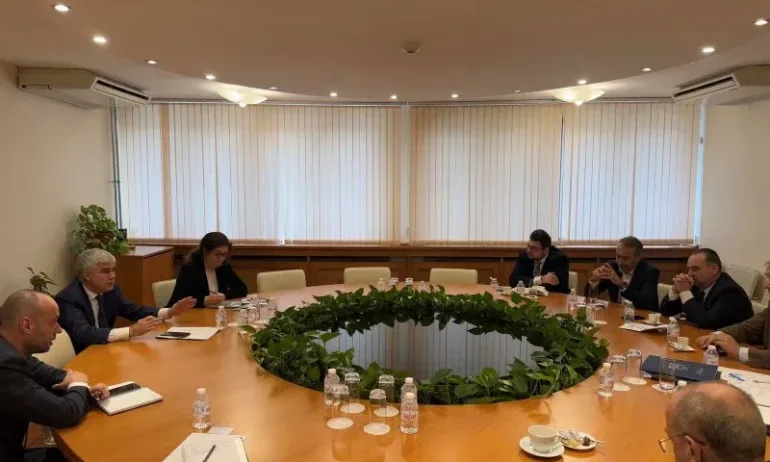 Малинов: Работим, за да осигурим предвидимост за индустриалните консуматори на електроенергия - Tribune.bg