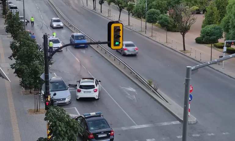 Тежка катастрофа на бул. Пенчо Славейков в София - Tribune.bg