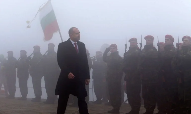 24 часа: Президентът обърка учението с войната - Tribune.bg