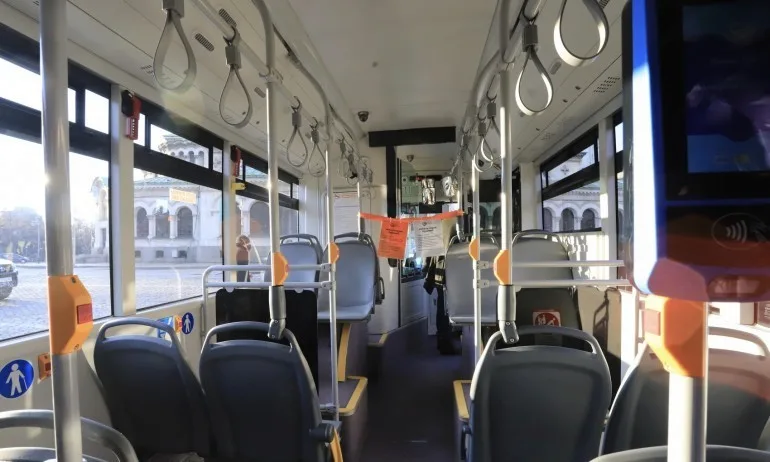 Нападателят и намушканият в тролей 9 в София са се скарали заради липсата на предпазна маска - Tribune.bg